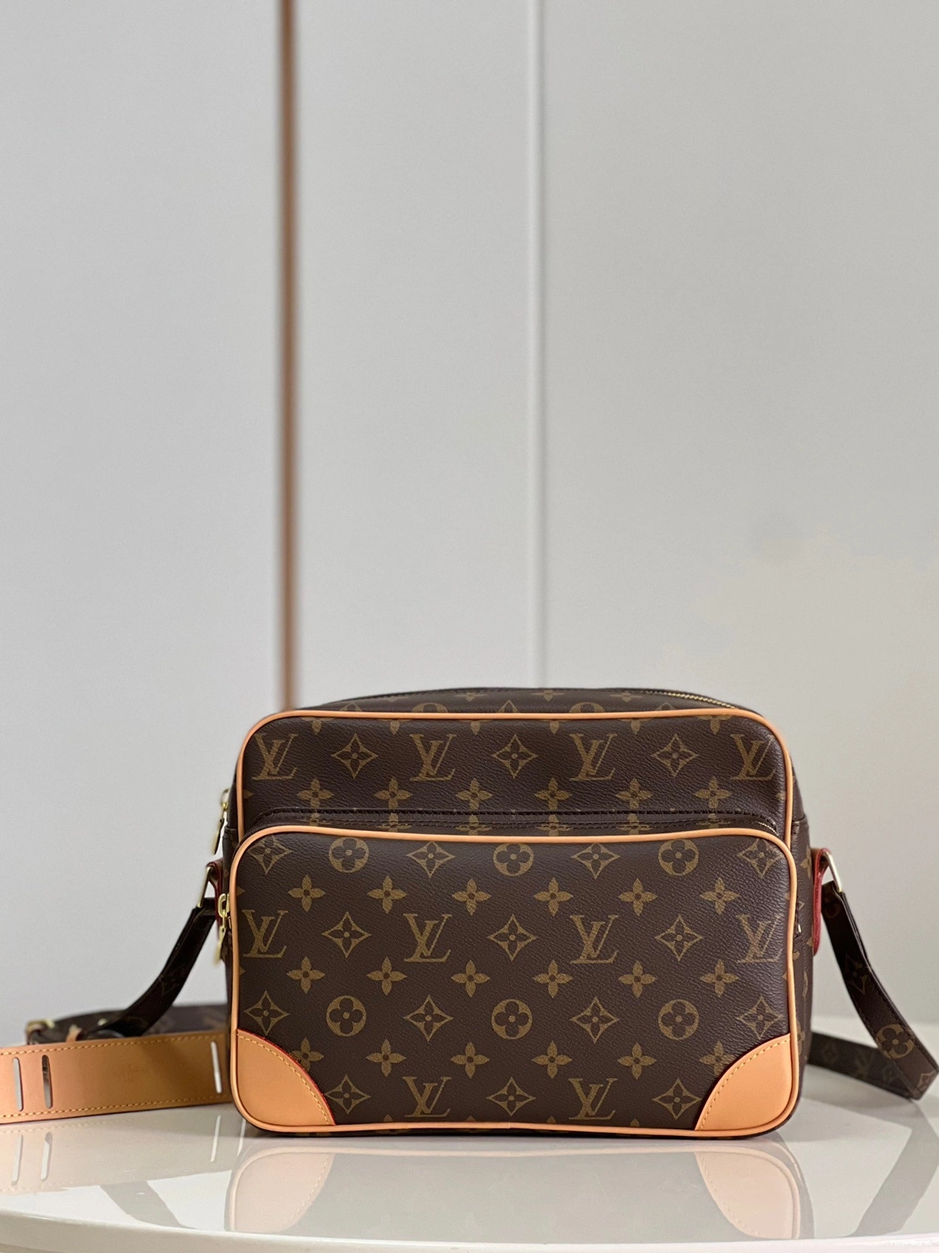 First bags ru reviews LOUIS VUITTON MESSENGER 0808